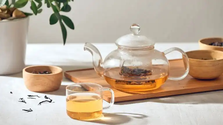 Drinking green tea daily can reduce the risk of heart disease