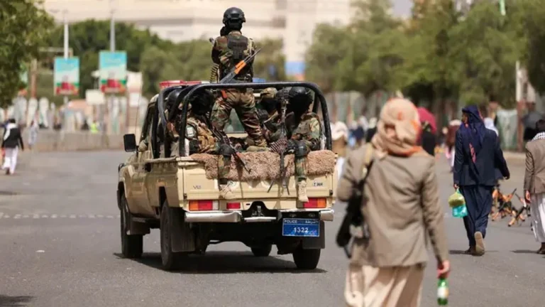 200 Houthi fighters killed in clashes and drone strikes in Yemen.