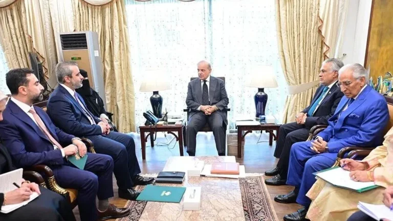 Syrian Foreign Minister visits Pakistan after 19 years