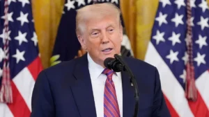 trump-003