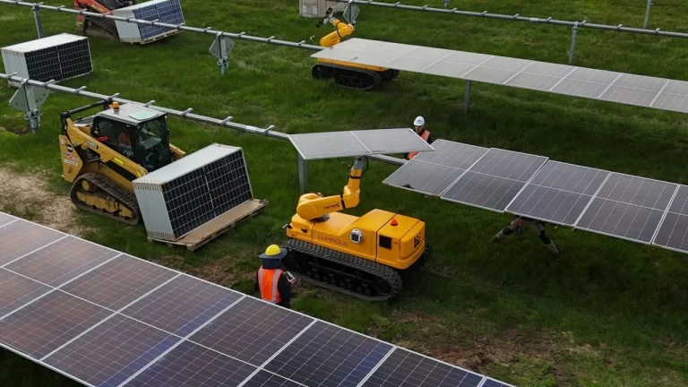 Google and Bill Gates invest in a California startup for robot-operated solar parks.