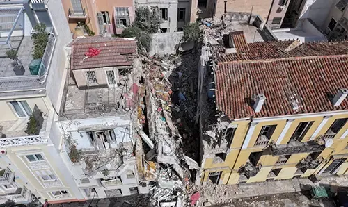 Massive explosion in Athens