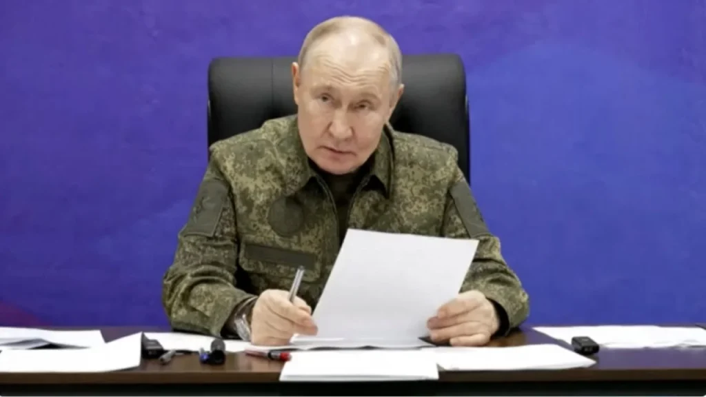 Putin intent on suppressing dissenting voices